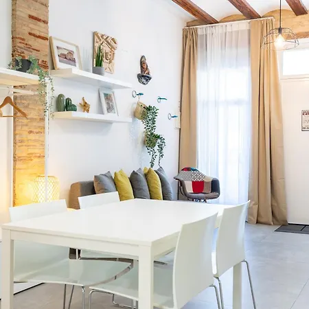 Apartup Arenas Apartment *